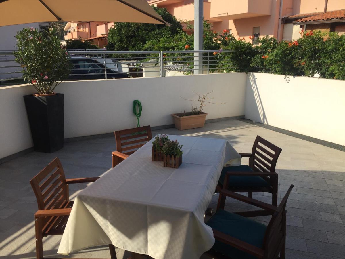 Slow Chic Apartment Ganzirri Messina Bagian luar foto