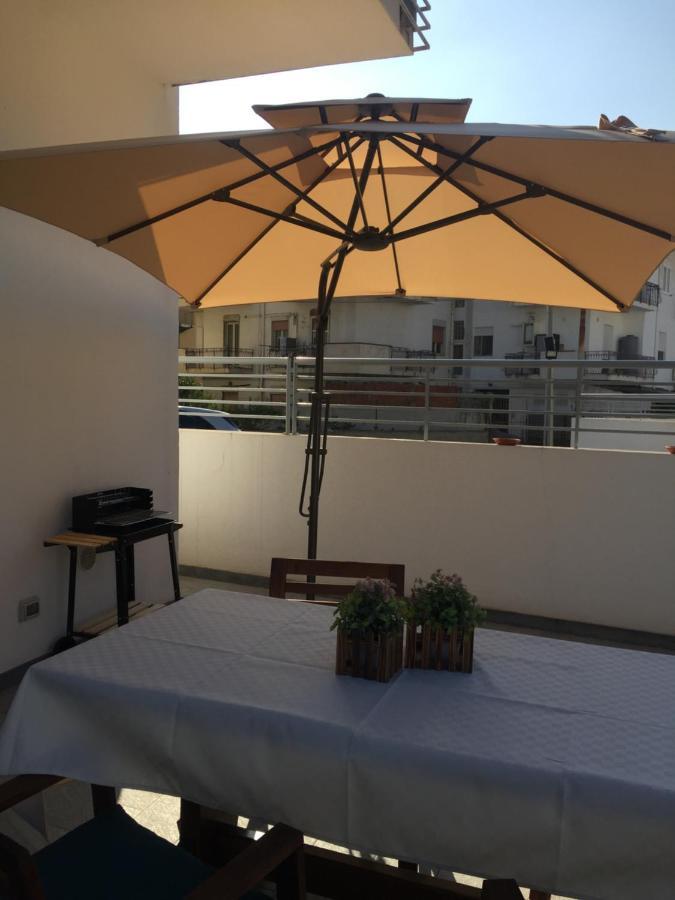 Slow Chic Apartment Ganzirri Messina Bagian luar foto