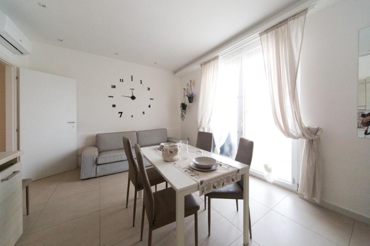Slow Chic Apartment Ganzirri Messina Bagian luar foto
