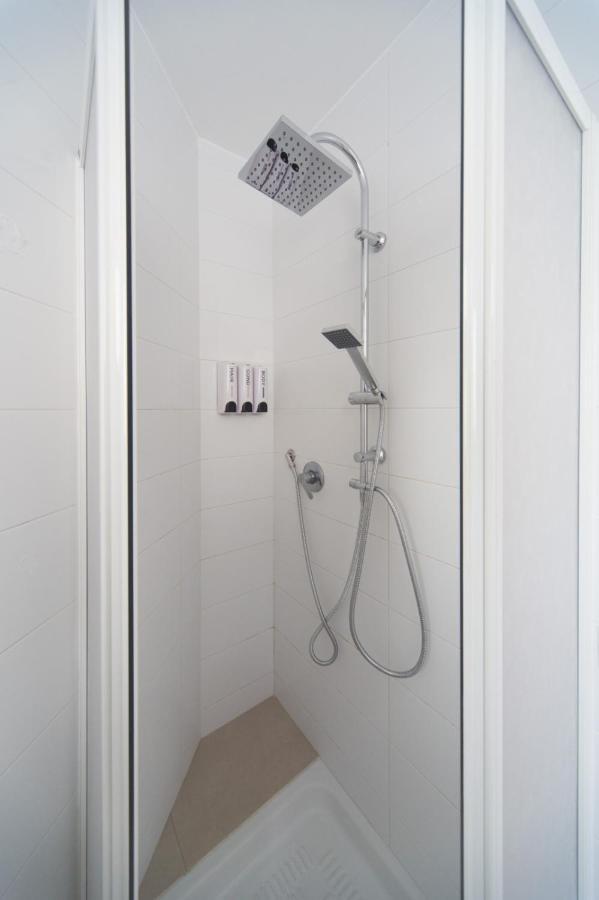 Slow Chic Apartment Ganzirri Messina Bagian luar foto