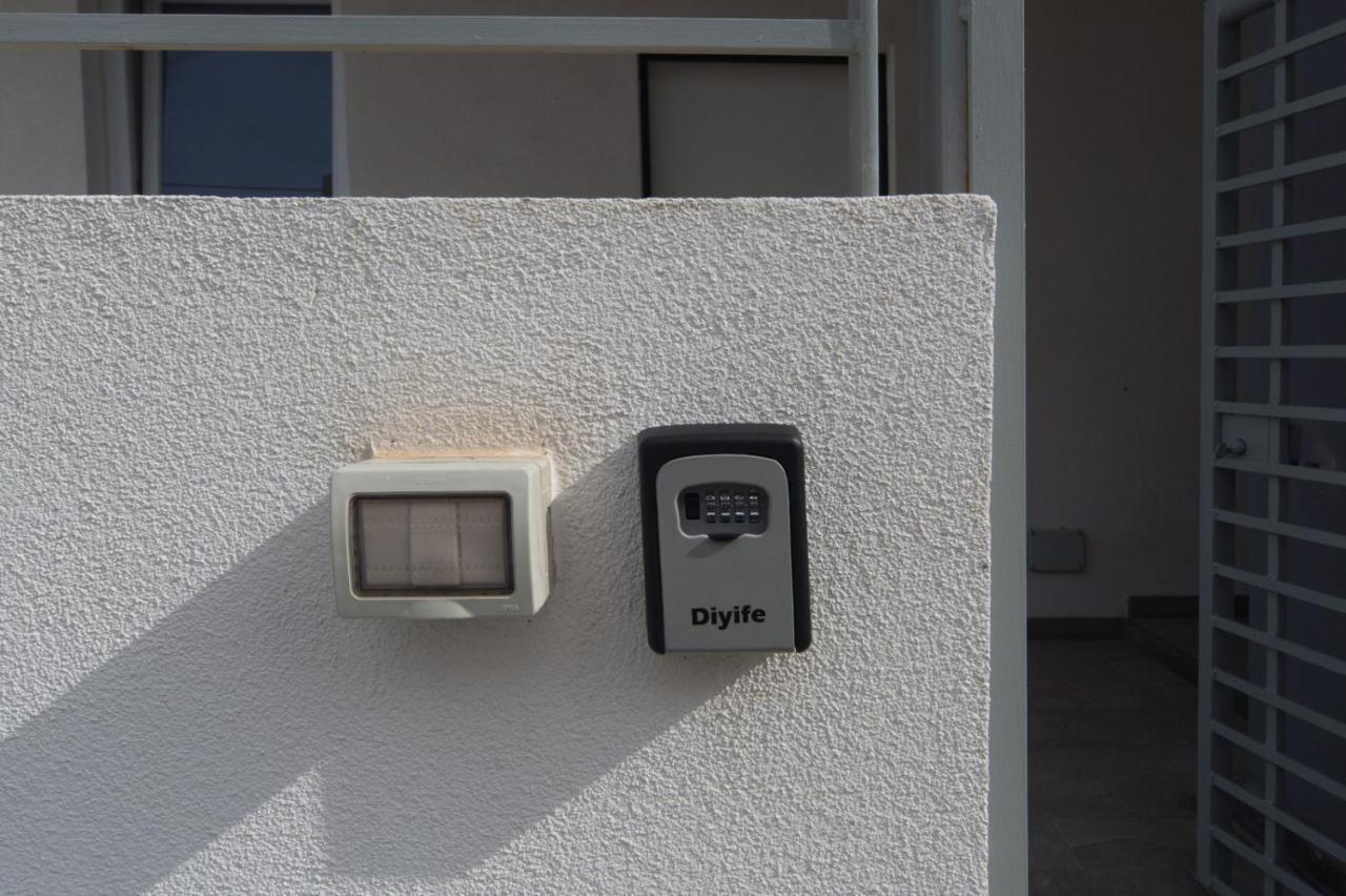 Slow Chic Apartment Ganzirri Messina Bagian luar foto